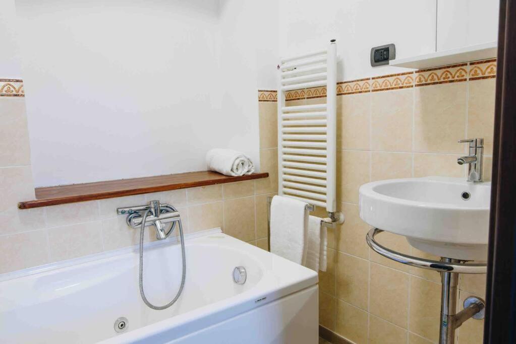 La Terra Del Mare Apartamento La Spezia Exterior foto